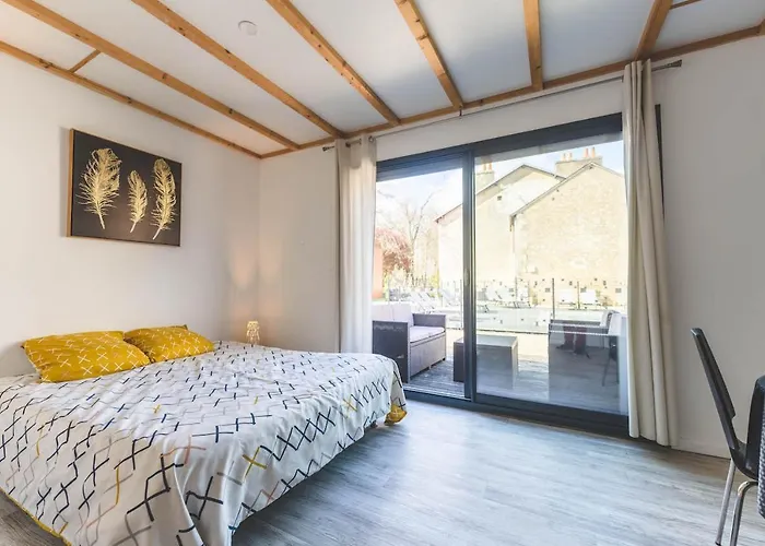 Le Du Marronnier * Montamise